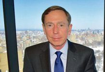 Le général David Petraeus met en garde contre la menace du régime iranien en Irak