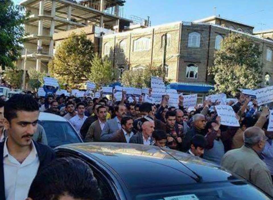 Les manifestations pour Farinaz s’étendent dans les villes du Kurdistan iranien