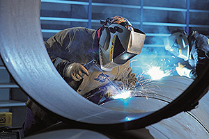 Le régime iranien reconnaît l’effondrement généralisé de l'industrie et le chômage massif des jeunes 