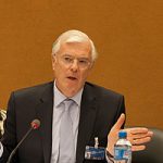 Député irlandais : le « régime tyrannique » iranien doit être mis face à ses responsabilités Le « régime tyrannique » en Iran dirige le pays d’une main de fer, et étrangle son peuple, a affirmé M. Peter Mathews, un Membre du Parlement irlandais