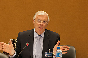 Le « régime tyrannique » en Iran dirige le pays d’une main de fer, et étrangle son peuple, a affirmé M. Peter Mathews, un Membre du Parlement irlandais