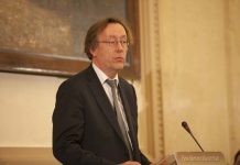 Le député Gille : le plan en 10 points de Mme Radjavi a tous les éléments nécessaires pour l’Iran libre Le député Gille : le plan en 10 points de Mme Radjavi a tous les éléments nécessaires pour l'Iran libre