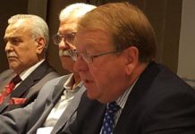 Struan Stevenson dénonce la persécution des minorités ethniques et religieuses sous le régime des mollahs en Iran Struan Stevenson dénonce la persécution des minorités ethniques et religieuses sous le régime des mollahs en Iran