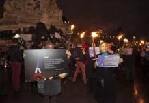 Les partisans du CNRI organisent une veillée sur la place de la République à Paris