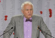 Il ne faut pas s’assoir à la même table que les assassins des droits de l’homme en Iran – Sid Ahmed Ghozali Il ne faut pas s'assoir à la même table que les assassins des droits de l'homme en Iran – Sid Ahmed Ghozali