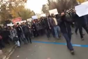 Iran : la répression s’intensifie, le programme relatif au jour international des étudiants est annulé par peur des manifestations