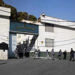 Affrontement entre les prisonniers politiques et les hommes de main du régime iranien dans la prison d’Evin Affrontement entre les prisonniers politiques et les hommes de main du régime iranien dans la prison d’Evin