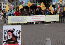 Manifestation des Iraniens à La Haye pour demander la fin du blocus imposé au camp Liberty Manifestation des Iraniens à La Haye pour demander la fin du blocus imposé au camp Liberty