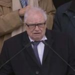 Maître Henri Leclerc dénonce vivement les violations des droits de l’Homme en Iran à la manifestation contre Rohani Maître Henri Leclerc dénonce vivement les violations des droits de l'Homme en Iran à la manifestation contre Rohani et pour les droits de l’homme en Iran