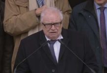 Maître Henri Leclerc dénonce vivement les violations des droits de l’Homme en Iran à la manifestation contre Rohani Maître Henri Leclerc dénonce vivement les violations des droits de l'Homme en Iran à la manifestation contre Rohani et pour les droits de l’homme en Iran