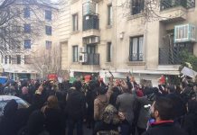 Iran: arrestation des participants au rassemblement devant la prison d’Evin Iran: arrestation des participants au rassemblement devant la prison d'Evin
