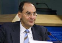 La politique d’accueil des réfugiés de l’Albanie doit être reconnue – Alejo Vidal-Quadras La politique d’accueil des réfugiés de l’Albanie doit être reconnue – Alejo Vidal-Quadras