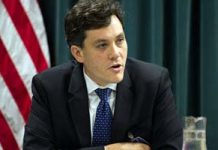 Peter Harrell : Il faudrait imposer des sanctions sévères après les récents testes de missiles balistiques effectués en Iran Peter Harrell : Il faudrait imposer des sanctions sévères après les récents testes de missiles balistiques effectués en Iran