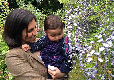 Une mère britanno-iranienne d'une fille d'un an détenue sans charges en Iran