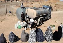 Le peuple des provinces iraniennes d’Ilam et de Yazd privés d’eau potable Le peuple des provinces iraniennes d'Ilam et de Yazd privés d'eau potable