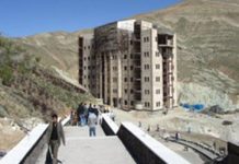 IRAN : Les résidents de Sohanak et Morad-Abad se rassemblent devant le Ministère des routes IRAN : Les résidents de Sohanak et Morad-Abad se rassemblent devant le Ministère des routes