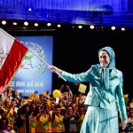 Maryam Radjavi au grand rassemblement du Bourget : un an après l’accord nucléaire iranien les deux factions du régime ont échoué Maryam Radjavi au grand rassemblement du Bourget : un an après l'accord nucléaire iranien les deux factions du régime ont échoué