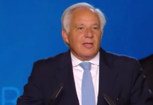 Sénateur Robert Torricelli: Le rassemblement « Iran Libre » était un moment historique Sénateur Robert Torricelli: Le rassemblement « Iran Libre » était un moment historique