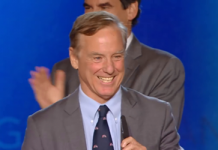 Howard Dean: Les criminels de guerre « devraient être traités » comme tels Howard Dean: Les criminels de guerre « devraient être traités » comme tels