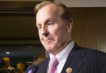 Rep. Robert Pittenger : les affaires avec le régime iranien doivent cesser Rep. Robert Pittenger : les affaires avec le régime iranien doivent cesser
