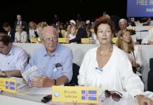 L’ex-MAE d’Islande, Jon Baldvin, invoque Nelson Mandela au rassemblement de la Résistance iranienne L’ex-MAE d’Islande, Jon Baldvin, invoque Nelson Mandela au rassemblement de la Résistance iranienne