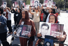 Des Néerlando-Iraniens protestent à La Haye sur la poursuite des exécutions en Iran Des Néerlando-Iraniens protestent à La Haye sur la poursuite des exécutions en Iran