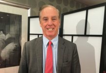 Howard Dean : le régime des mollahs en Iran n´a rien à voir avec l’islam Howard Dean : le régime des mollahs en Iran n´a rien à voir avec l´islam