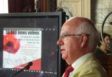 Jean-Pierre Brard à l’exposition sur le massacre des prisonniers politiques en Iran Jean-Pierre Brard à l’exposition sur le massacre des prisonniers politiques en Iran