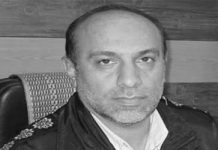 Des dizaines de personnes arrêtées pendant des descentes dans des fêtes mixtes en Iran Des dizaines de personnes arrêtées pendant des descentes dans des fêtes mixtes en Iran