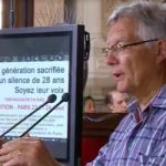 Jean-Pierre Bequet à une exposition à Paris sur le massacre de 30 000 prisonniers politiques en Iran Jean-Pierre Bequet lors d'une exposition à Paris sur le massacre de 30 000 prisonniers politiques en Iran