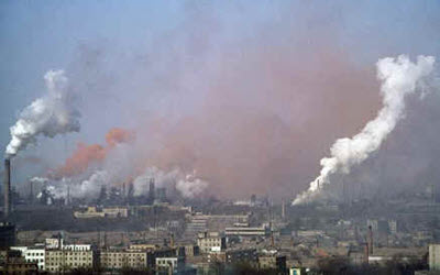 Iran : 77e jour de pollution atmosphérique dans la ville d'Arak (centre de l'Iran)