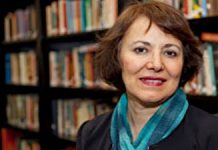 The Globe and Mail : la professeure canadienne emprisonnée en Iran arrive « à peine à marcher ou à parler, » selon ses proches The Globe and Mail : la professeure canadienne emprisonnée en Iran arrive « à peine à marcher ou à parler, » selon ses proches