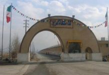 Iran : des attaques violentes des forces de sécurité dans la section 5 de la prison à Karaj, et le transfert de 6 prisonniers en isolement Iran : des attaques violentes des forces de sécurité dans la section 5 de la prison à Karaj, et le transfert de 6 prisonniers en isolement