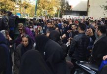 Les forces de police du régime iranien affrontent des soutiens d’un prisonnier politique – vidéo Les forces de police du régime iranien affrontent des soutiens d’un prisonnier politique