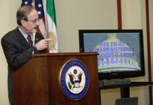 Eliot Engel condamne les agissements du régime iranien au Moyen Orient, en particulier en Syrie Eliot Engel condamne les agissements du régime iranien au Moyen Orient, en particulier en Syrie