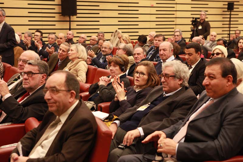 Le soutien au combat pour cet Iran démocratique auquel nous aspirons - la député Martine Carrillon-Couvreur