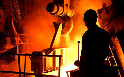 Iran : le secteur de l’industrie fait face à une croissance négative de 47 % et au chômage de 6500 personnes