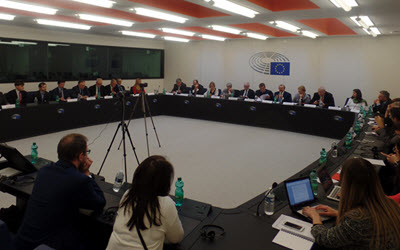 Les législateurs Européens appellent l'UE à un changement de politique envers l'Iran