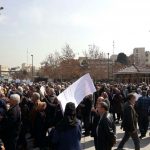 Iran : Protestation de milliers de retraités et de chauffeurs de bus à Téhéran – vidéo Iran : Protestation de milliers de retraités et de chauffeurs de bus à Téhéran
