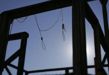 Iran : Exécution collective de huit détenus en prison, une autre en public Iran : Exécution collective de huit détenus en prison, un autre en public