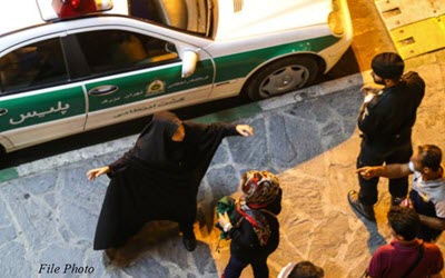 Iran – 55 hommes et femmes arrêtés lors d’une soirée