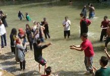 Les Pasdaran arrêtent des douzaines d’enfants en Iran pour avoir « perturbé les normes pendant le mois de ramadan » Les Pasdaran arrêtent des douzaines d’enfants en Iran pour avoir « perturbé les normes pendant le mois de ramadan »