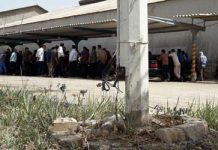 Iran – Rassemblement de travailleurs protestataires d’une compagnie sucrière sous une chaleur de 50 degrés Iran - Rassemblement de travailleurs protestataires d’une compagnie sucrière sous une chaleur de 50 degrés