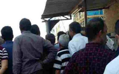 Iran : Les salariés d’un chantier naval protestent contre les salaires impayés