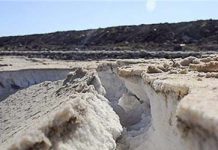 L’assèchement du lac Orumieh en Iran s’aggrave dangereusement L’assèchement du lac Orumieh en Iran s’aggrave dangereusement