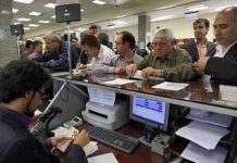 Gaspillages effréné dans huit banques en Iran Gaspillages effréné dans huit banques en Iran