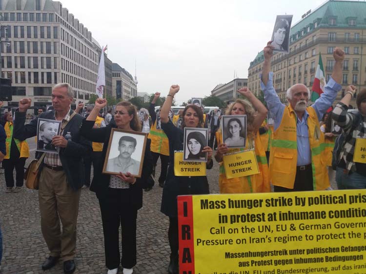 Les Iraniens organisent des grèves de la faim et des rassemblements dans diverses villes du monde en solidarité avec les prisonniers politiques en grève