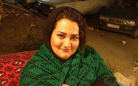 La prisonnière politique iranienne Atena Daemi refuse des soins d'urgences pour protester contre les mauvais traitements du régime