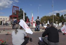Une exposition sur l’état épouvantable des droits de l’homme en Iran, Place des Nations à Genève Une exposition sur l'état épouvantable des droits de l'homme en Iran, Place des Nations à Genève