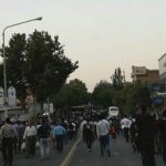 Iran : Grève générale et sursaut populaire au Kurdistan en protestation contre le massacre des travailleurs à Baneh – Vidéos Iran : Grève générale et sursaut populaire au Kurdistan en protestation contre le massacre des travailleurs à Baneh